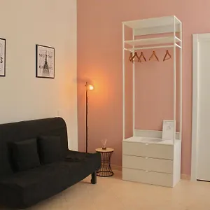 Affittacamere Miroballo, Napoli